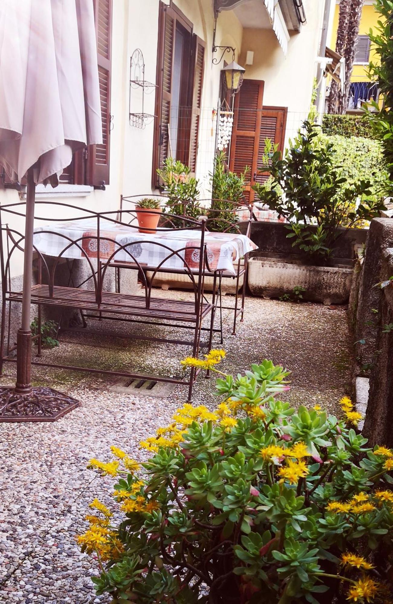Residenza Esse Villa Angera Ngoại thất bức ảnh